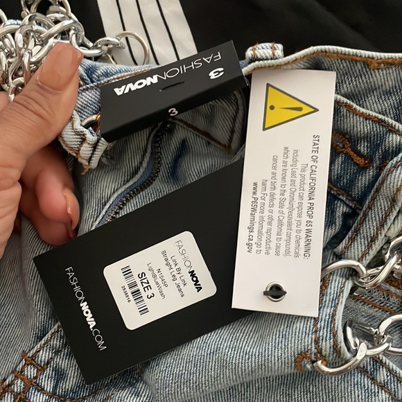 Fashion nova jeans size 3 - Picture 2 of 3